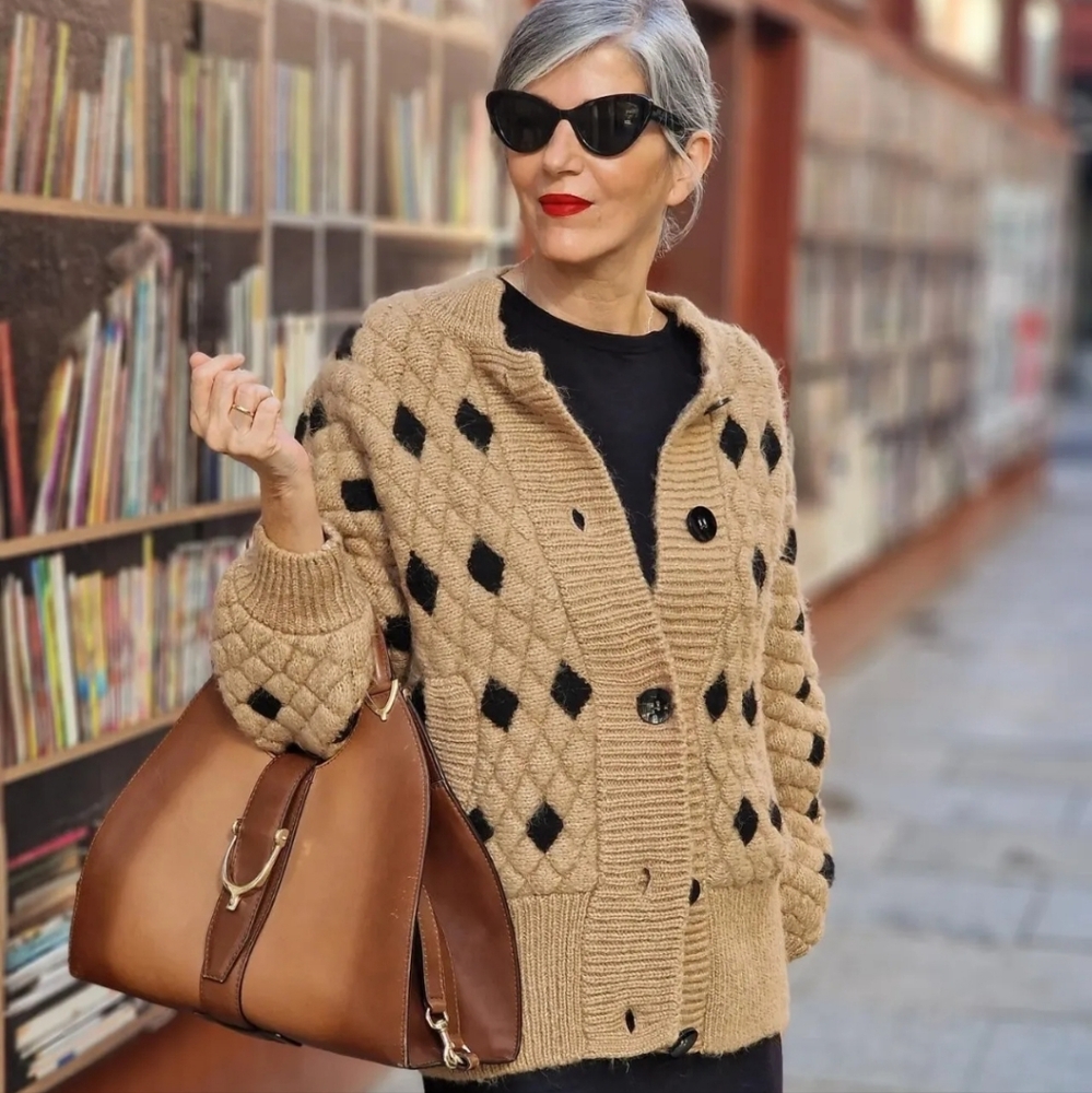 ❌️SOLD❌️STRUCTURED KNIT CARDIGAN TAUPE BROWN SIZE S - Picture 8 of 16